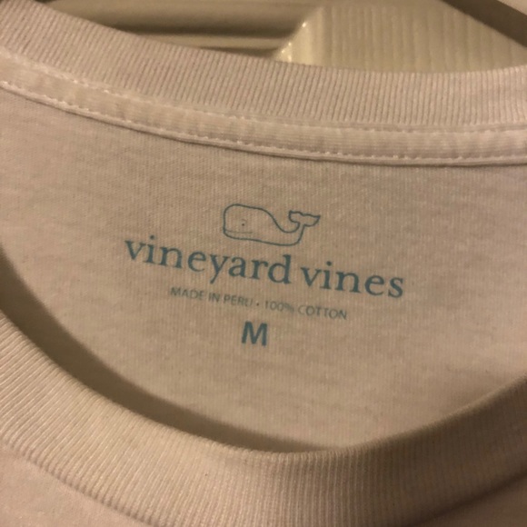 Vineyard vines t shirt sz medium - Picture 4 of 6